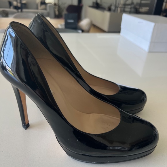 L.K. Bennett Sledge Black Patent Platform Court Heels Size 39 - Picture 2 of 11